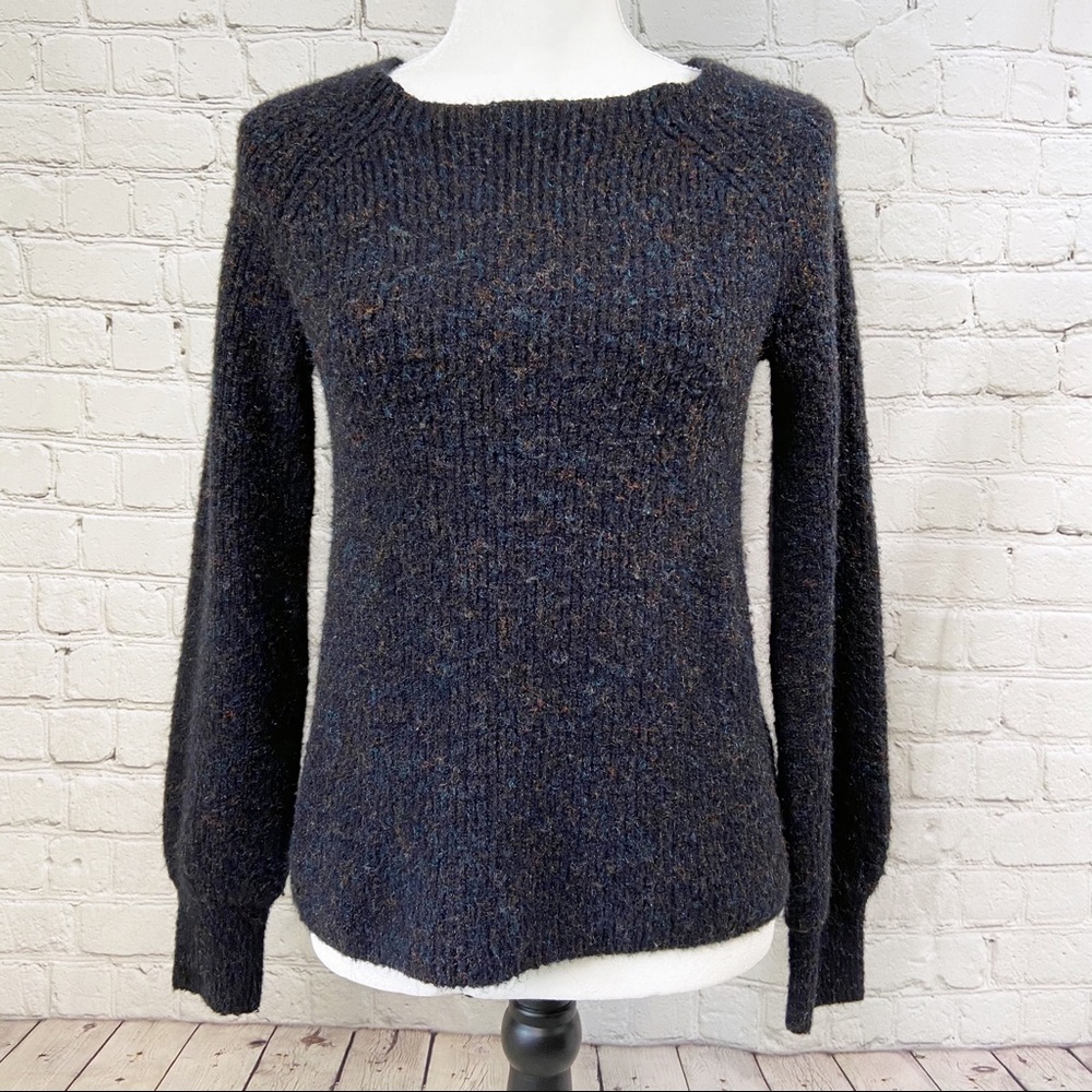 4/$25 Loft black multi color sweater